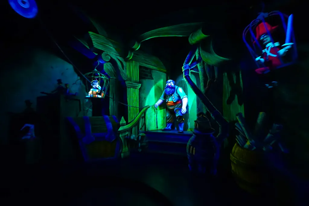 🇫🇷DISNEYLAND-PARIS_-Les-Voyages-de-Pinocchio-_-Attractie-Walkthrough-4K-2-40-screenshot