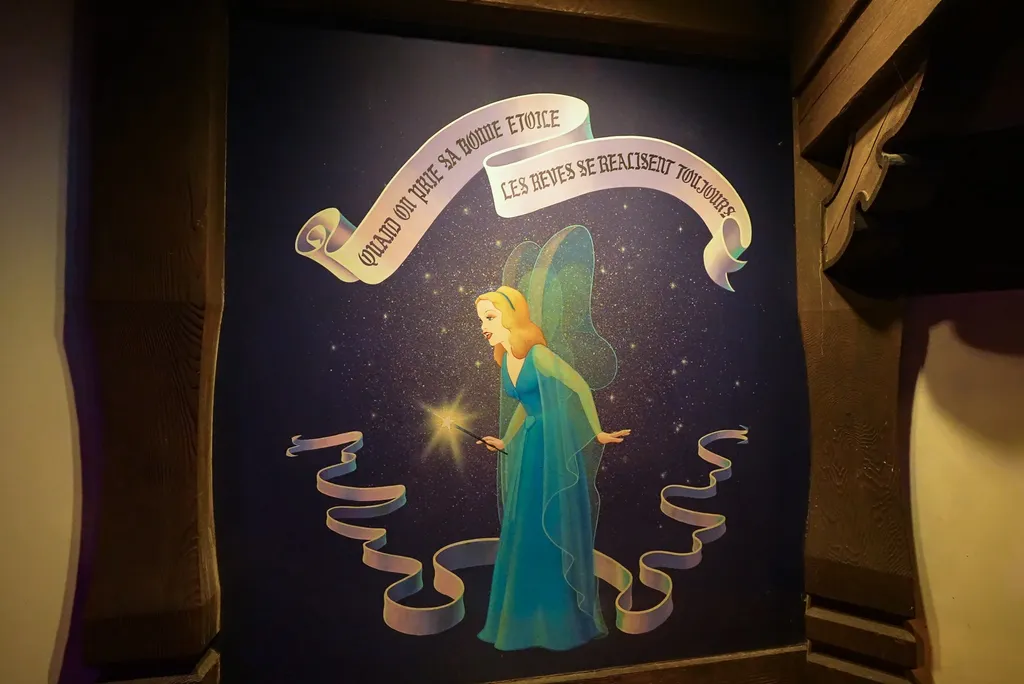 🇫🇷DISNEYLAND-PARIS_-Les-Voyages-de-Pinocchio-_-Attractie-Walkthrough-4K-5-12-screenshot
