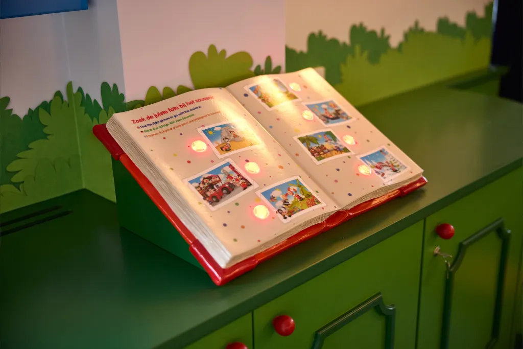 1800x1200-jokie-en-jet-suite-detail-boek