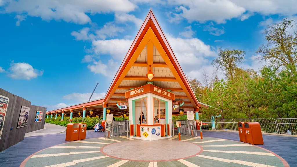Cars-Road-Trip-ThemeParkGuide