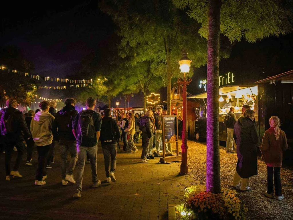 FoodStreet_HalloweenNight