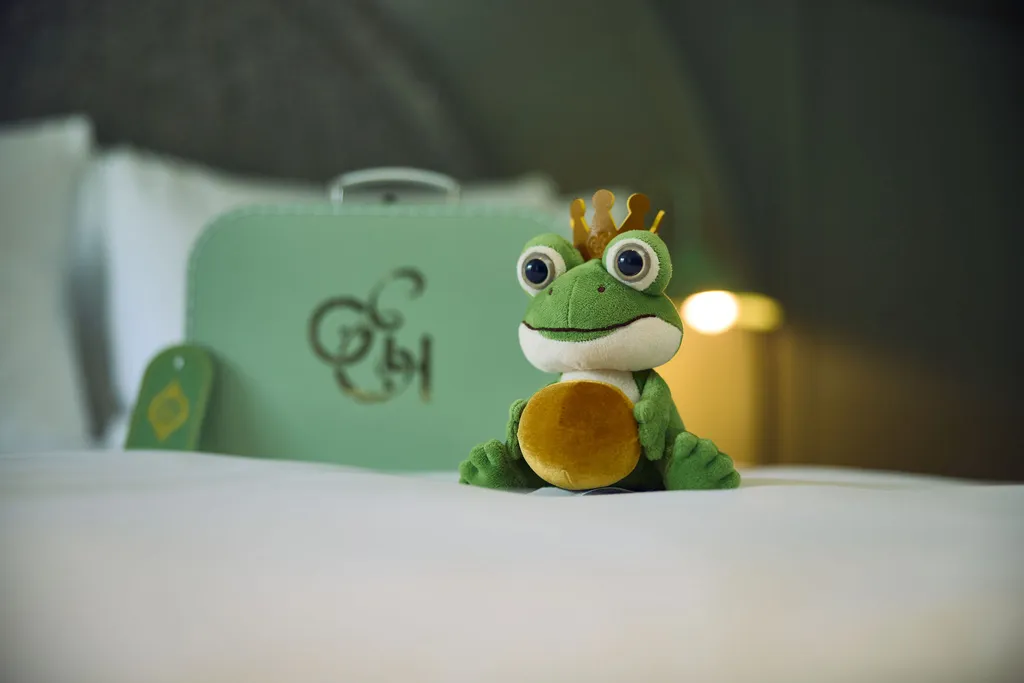 egh-iii-green-frog